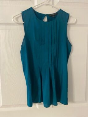 T39a- BANANA REPUBLIC Satin Teal Green Pleated Sleeveless Top